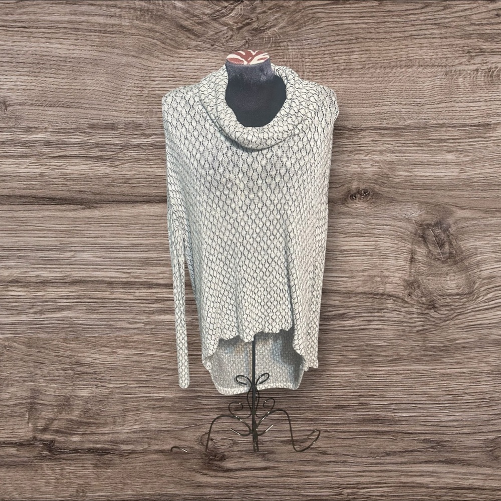 Akemi & Kin Anthropologie Cowl Neck High Low Sweater Size XS/Small